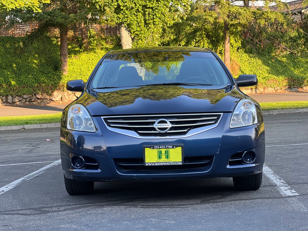 2010 Nissan Altima Image 8