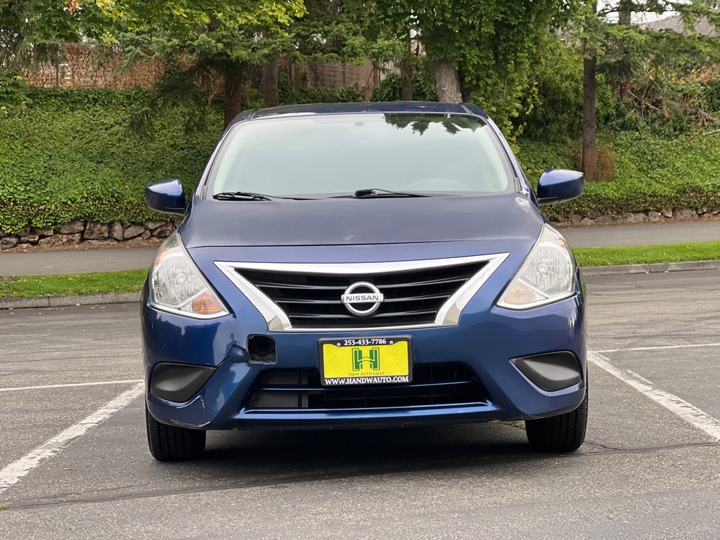 2018 Nissan Versa Image 8