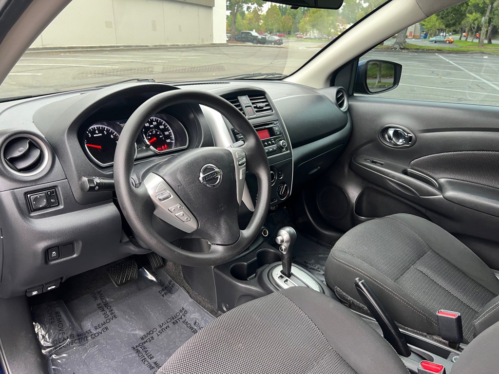 2018 Nissan Versa Image 10