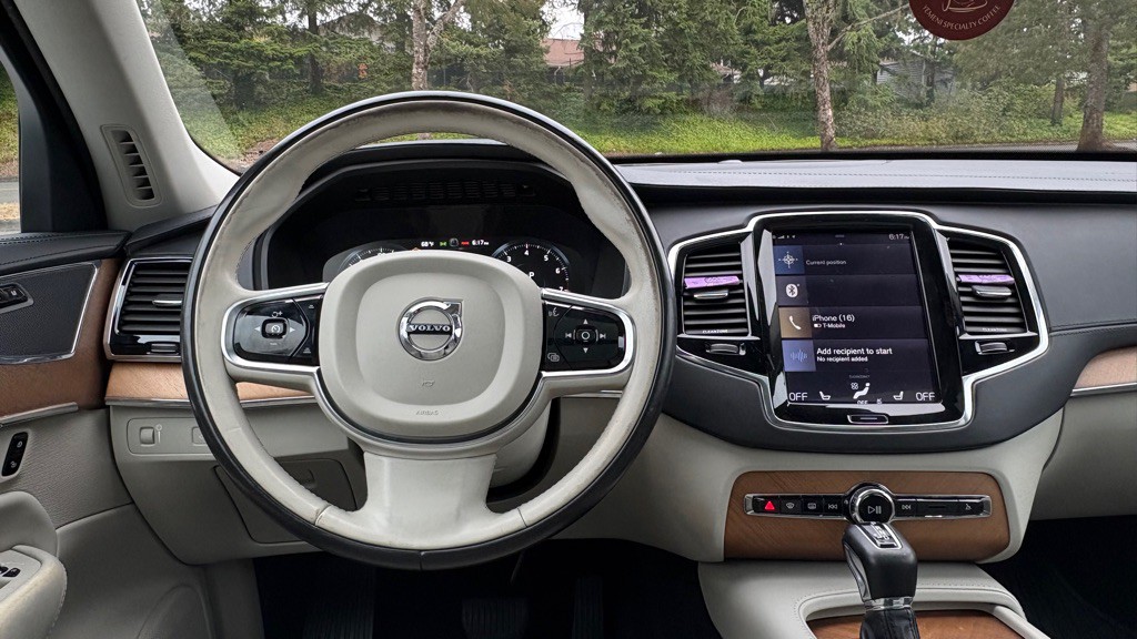 2016 Volvo XC90 Image 11