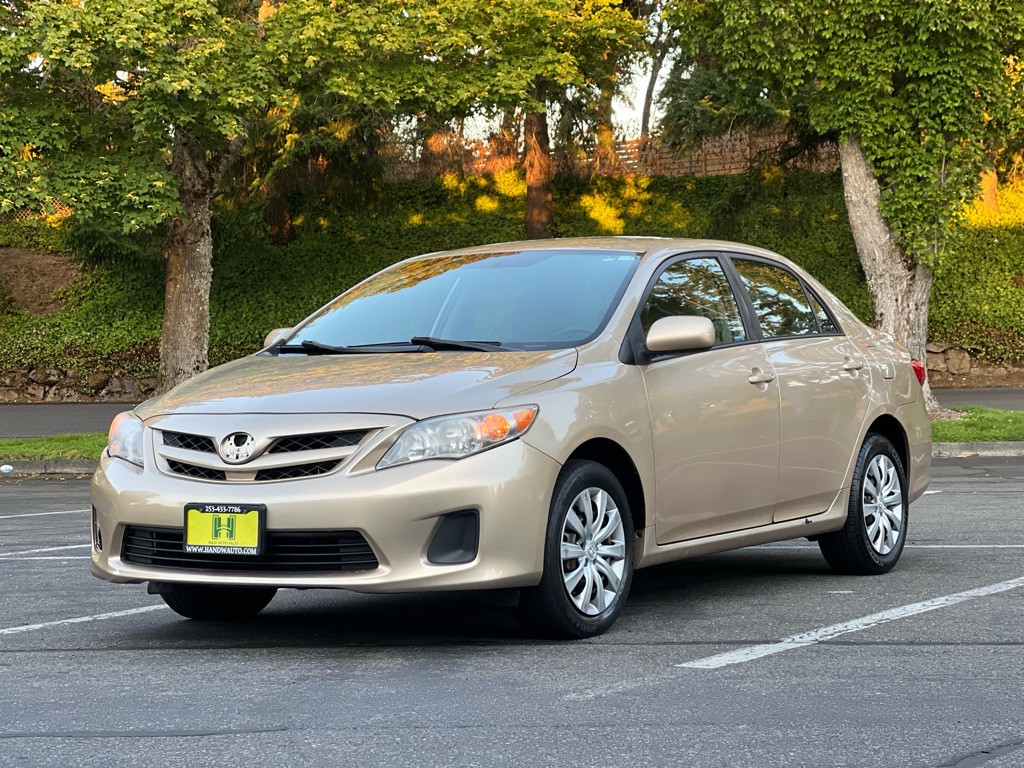 2012 Toyota Corolla Image 1