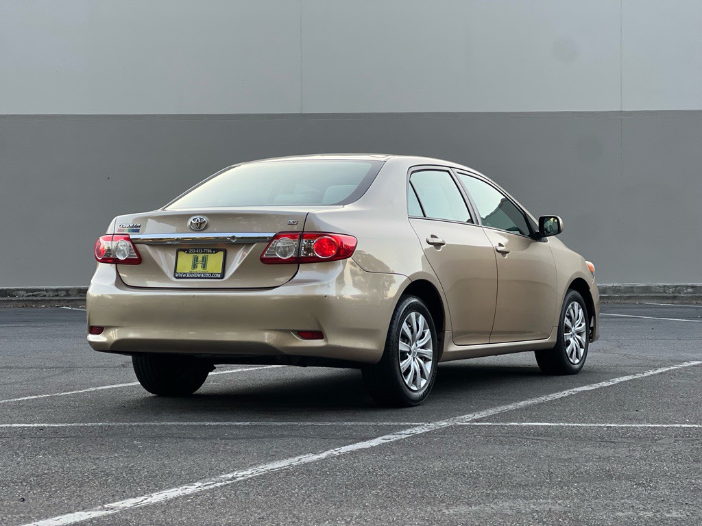 2012 Toyota Corolla Image 5