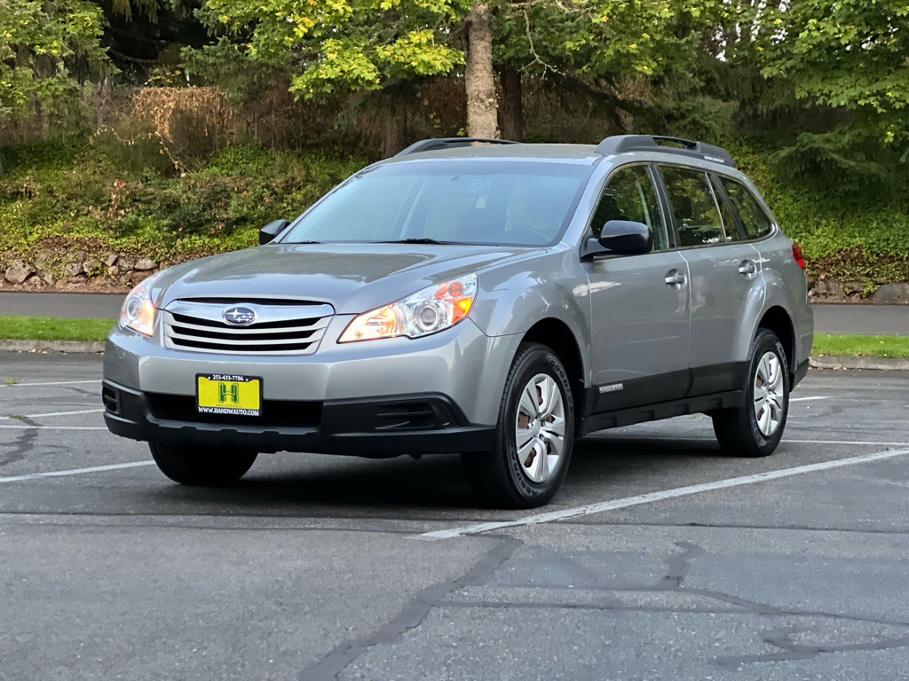 2010 Subaru Outback Image 1