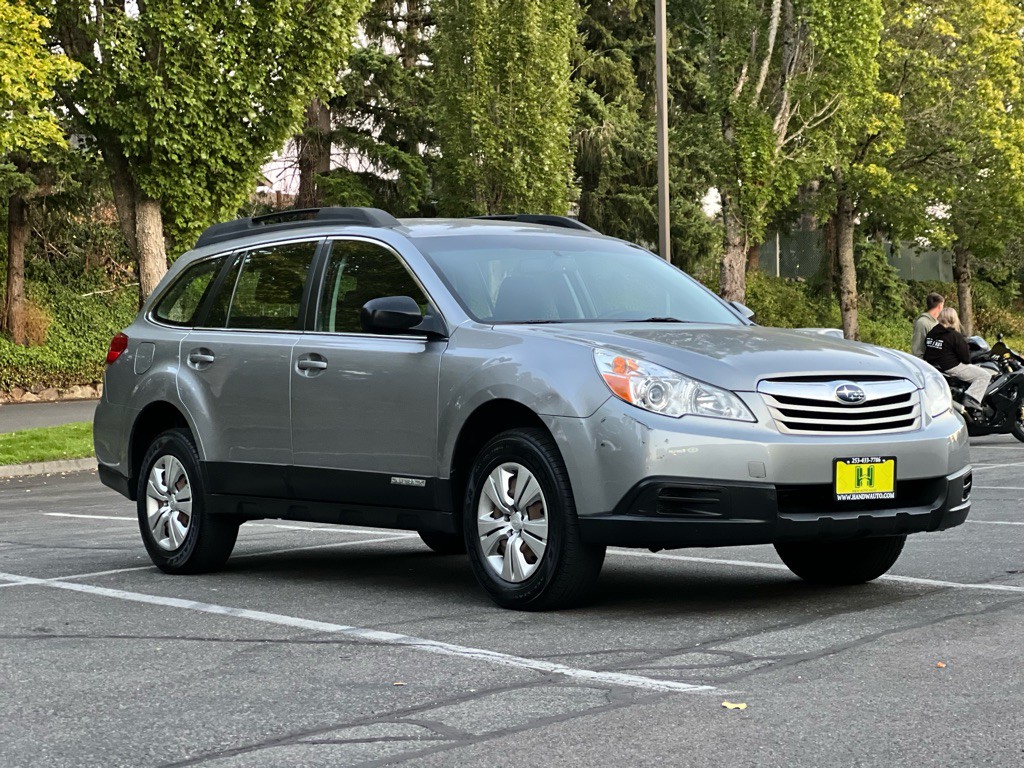 2010 Subaru Outback Image 7
