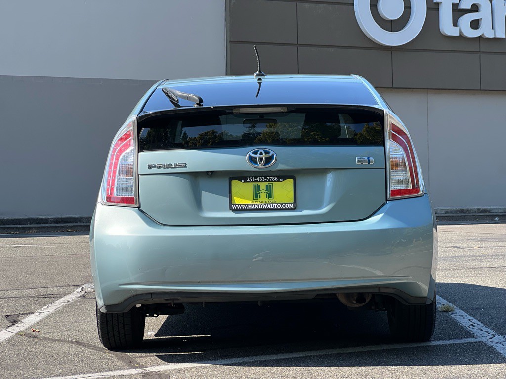 2013 Toyota Prius Image 4