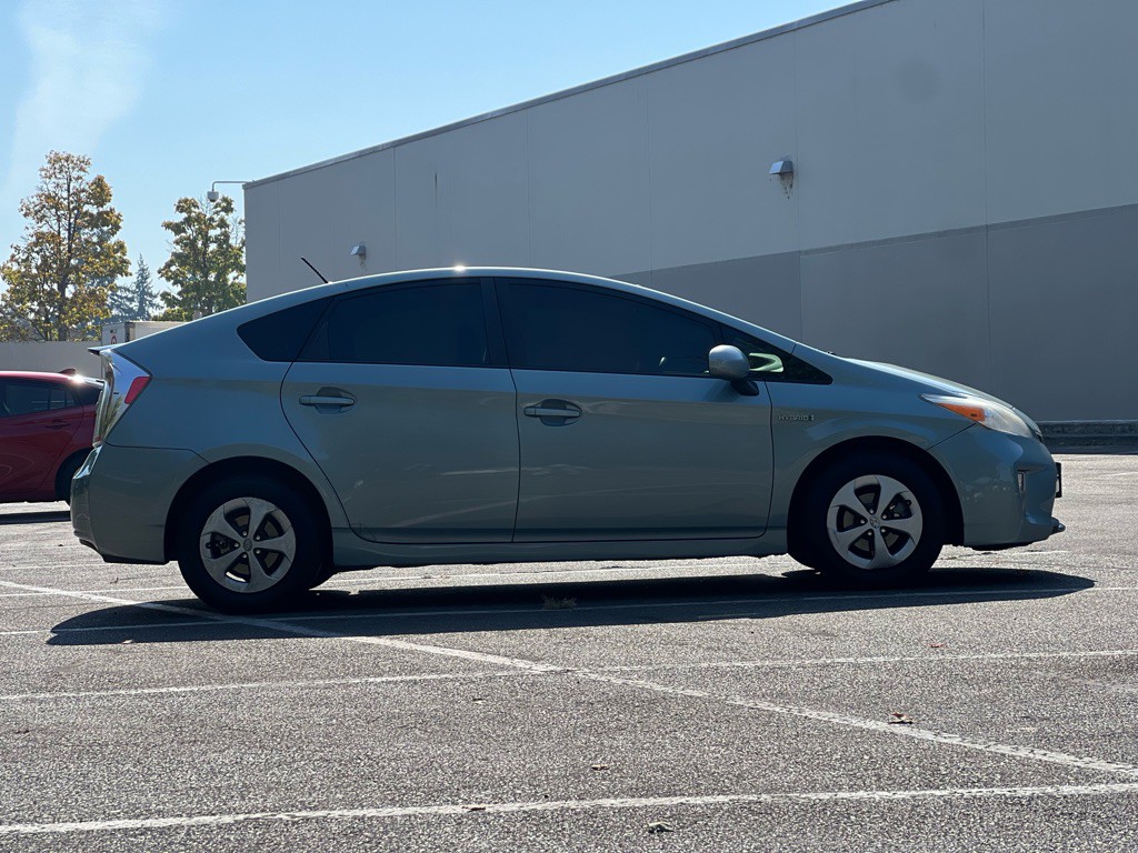 2013 Toyota Prius Image 6
