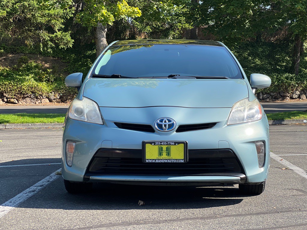 2013 Toyota Prius Image 8