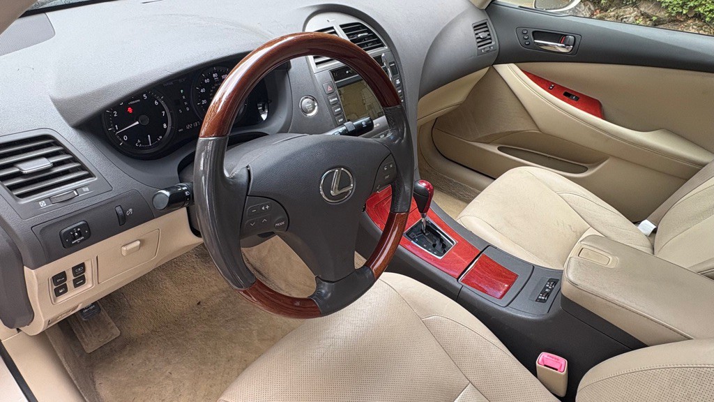 2007 Lexus ES Image 10