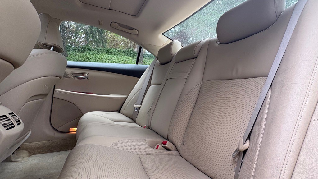 2007 Lexus ES Image 17