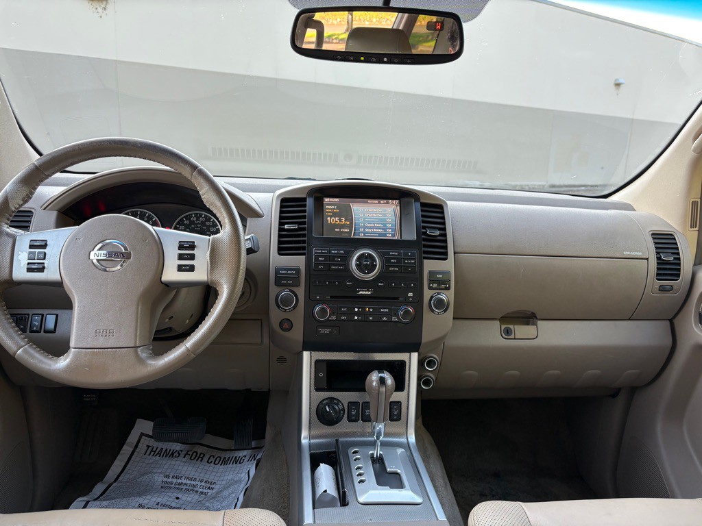 2011 Nissan Pathfinder Image 11