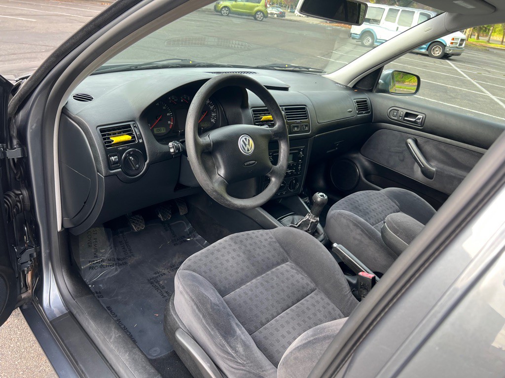 2003 Volkswagen Jetta Image 10