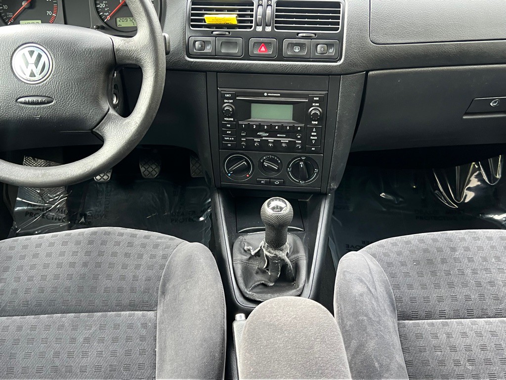2003 Volkswagen Jetta Image 14
