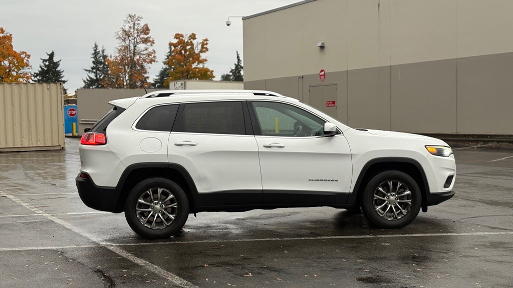2019 Jeep Cherokee Image 6