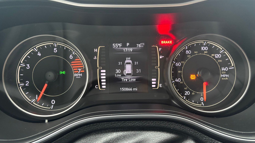 2019 Jeep Cherokee Image 13