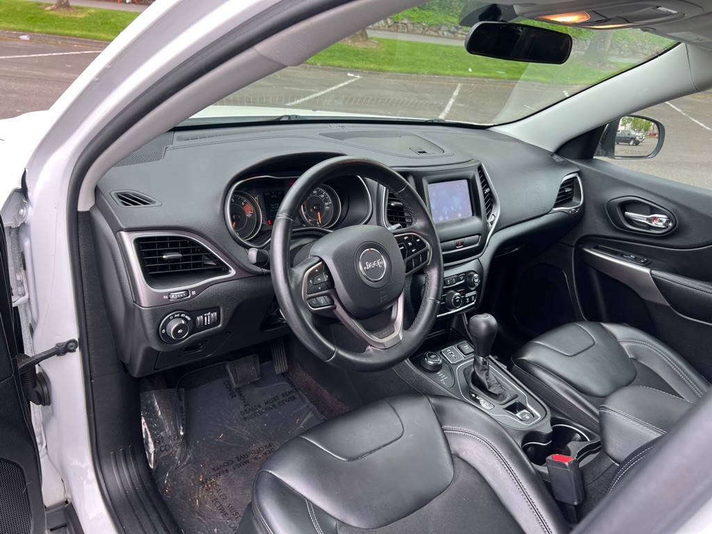 2019 Jeep Cherokee Image 10