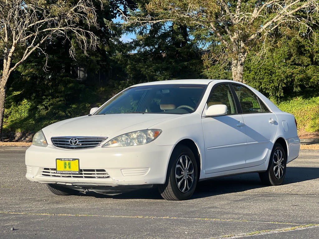 2005 Toyota Camry Image 1