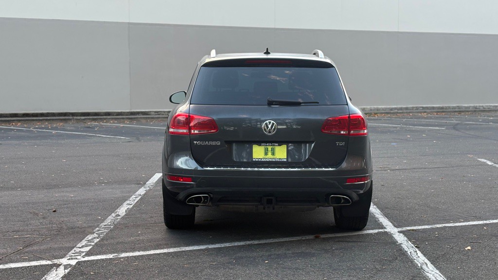 2011 Volkswagen Touareg Image 4