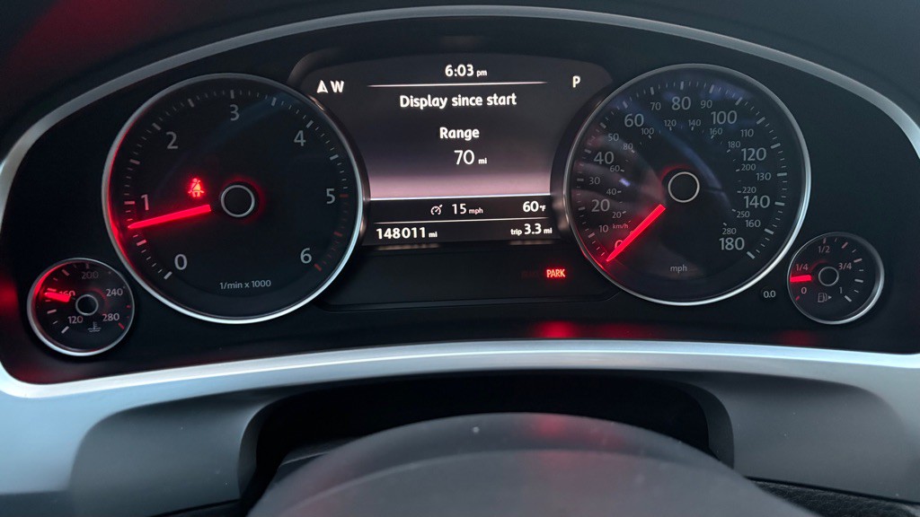 2011 Volkswagen Touareg Image 13