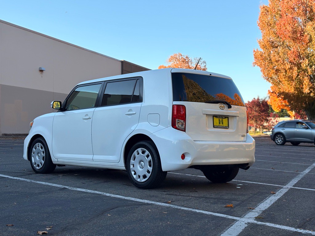 2012 Scion xB Image 3