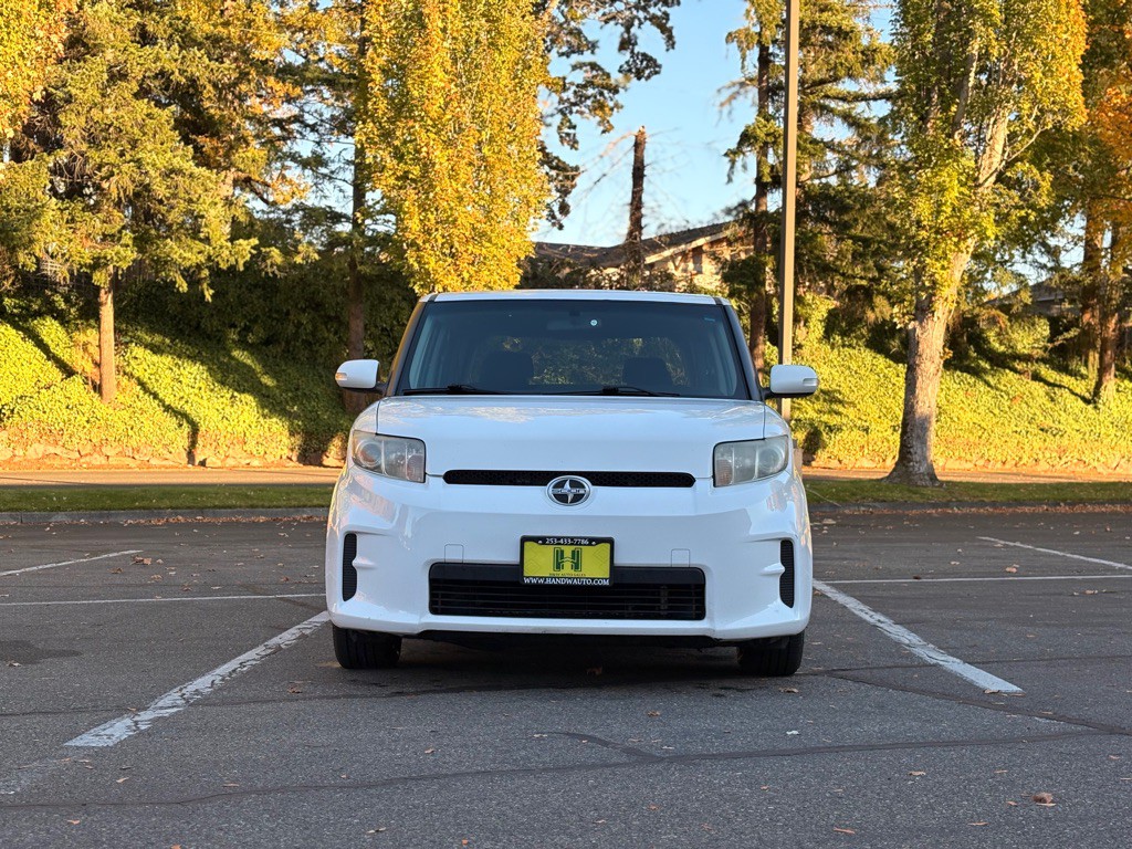 2012 Scion xB Image 8