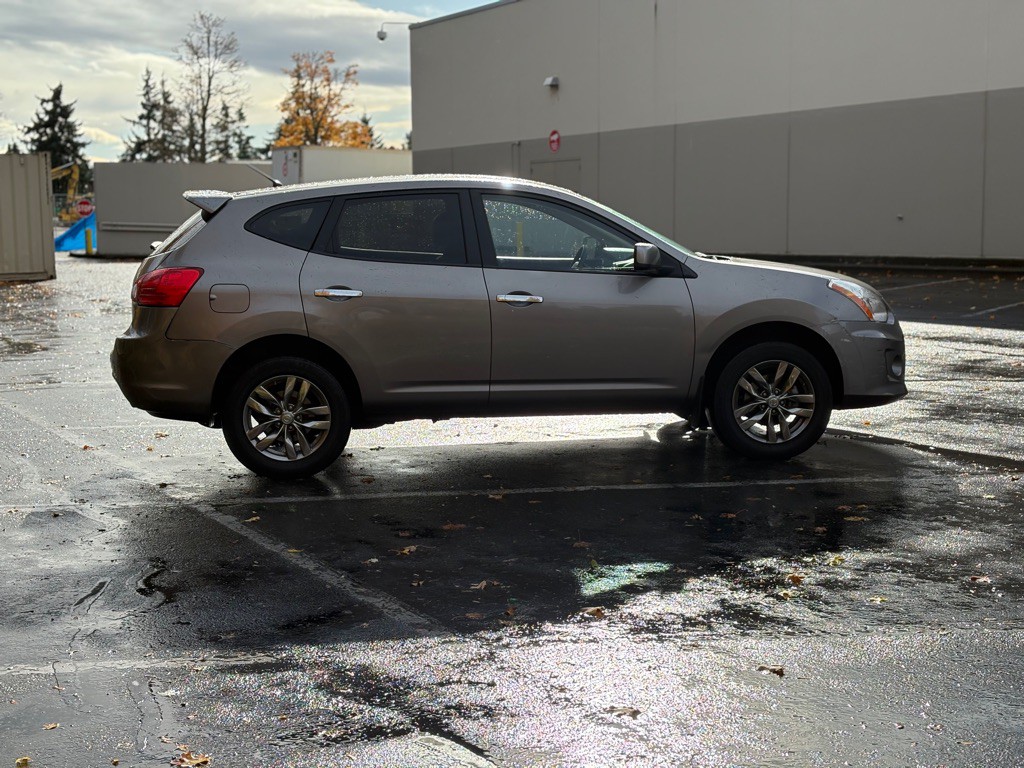 2010 Nissan Rogue Image 6