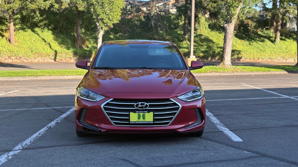 2017 Hyundai Elantra Image 8