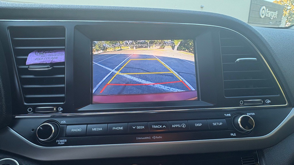 2017 Hyundai Elantra Image 15