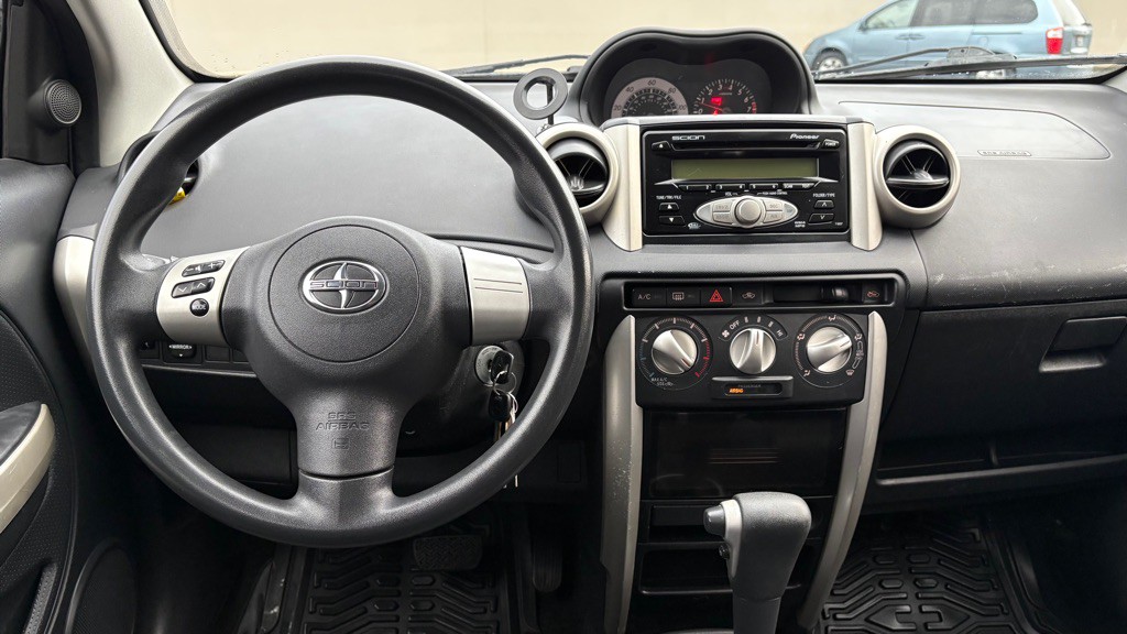 2006 Scion xA Image 10