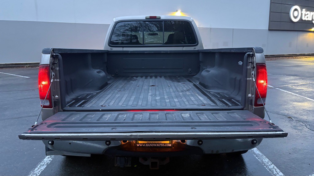 2004 Ford F-350 Image 16