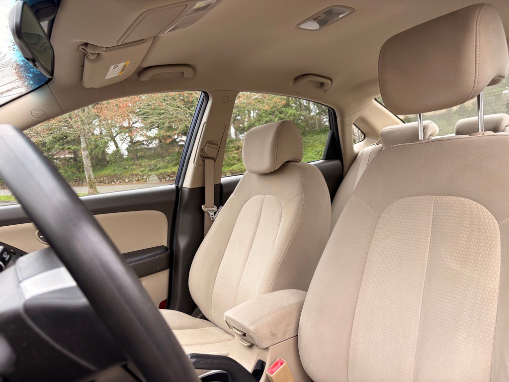 2009 Hyundai Elantra Image 9