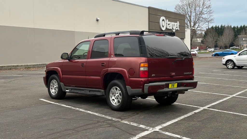 2003 Chevrolet Tahoe Image 3