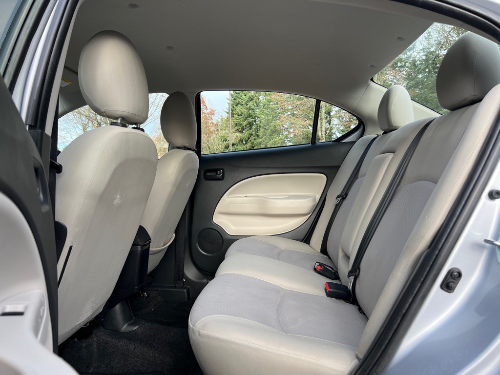 2020 Mitsubishi Mirage Image 16