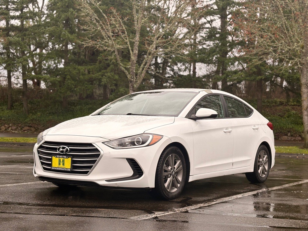 2017 Hyundai Elantra Image 1