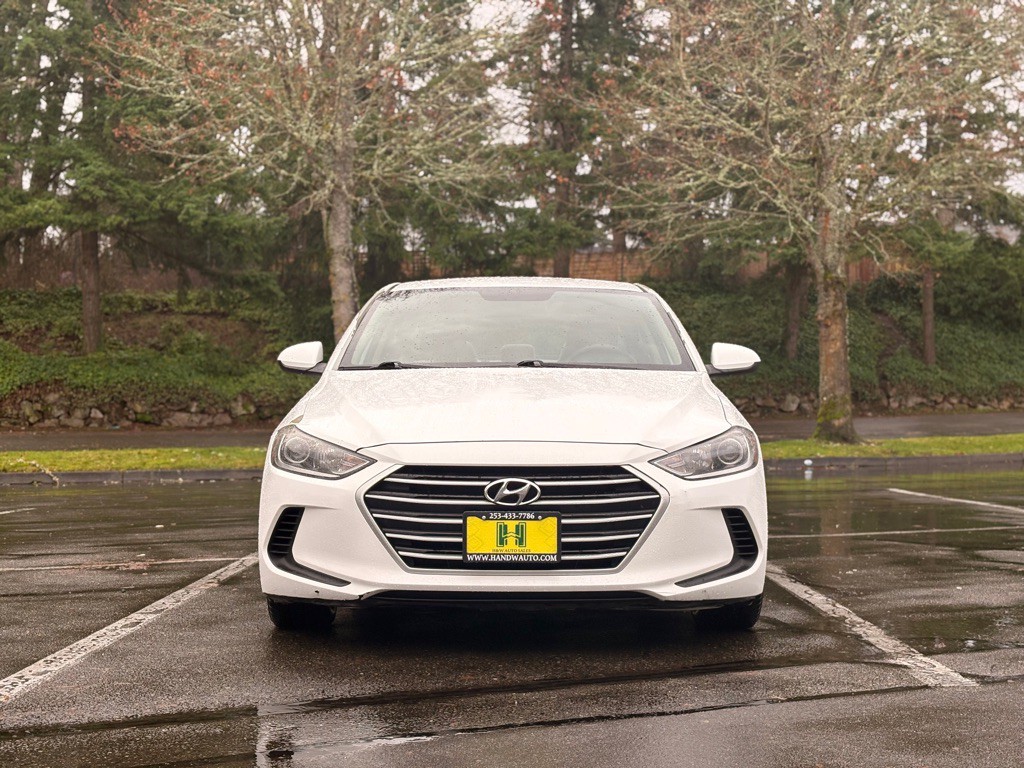 2017 Hyundai Elantra Image 8