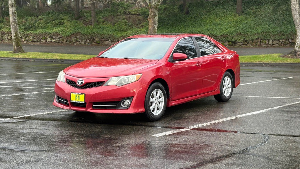 2013 Toyota Camry Image 1