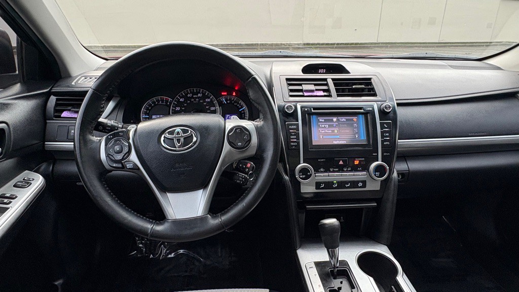 2013 Toyota Camry Image 11
