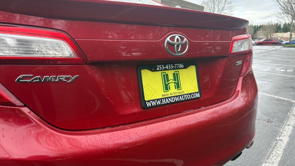 2013 Toyota Camry Image 17