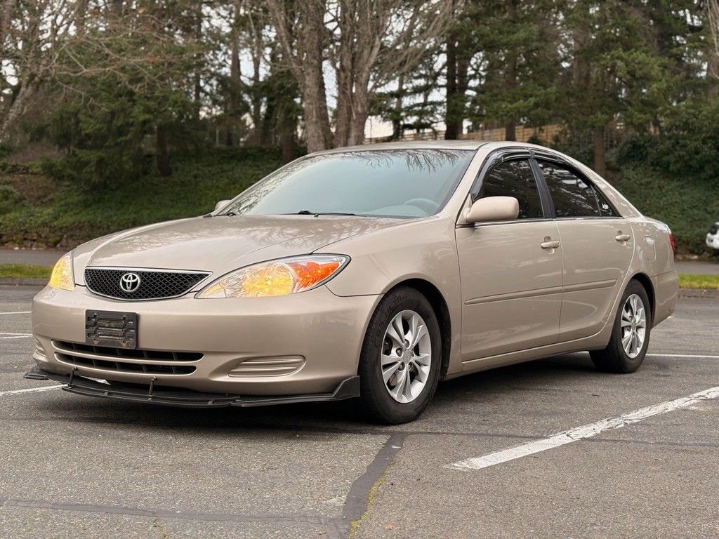 2004 Toyota Camry Image 1