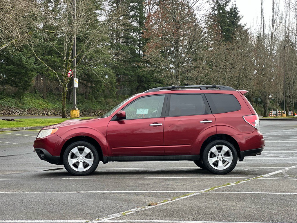 2009 Subaru Forester Image 2