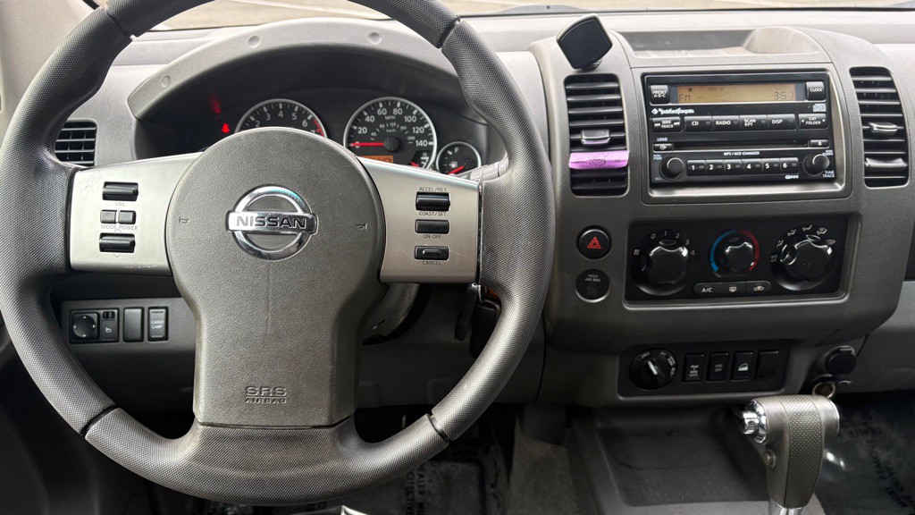 2006 Nissan Frontier Image 12