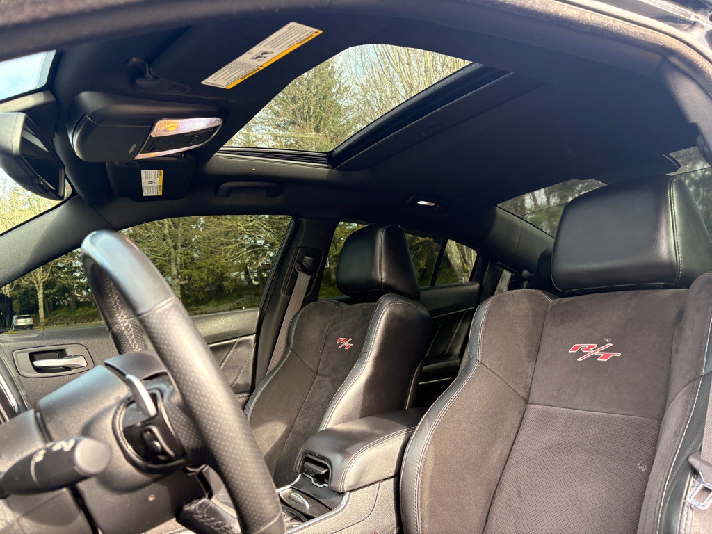 2016 Dodge Charger Image 9