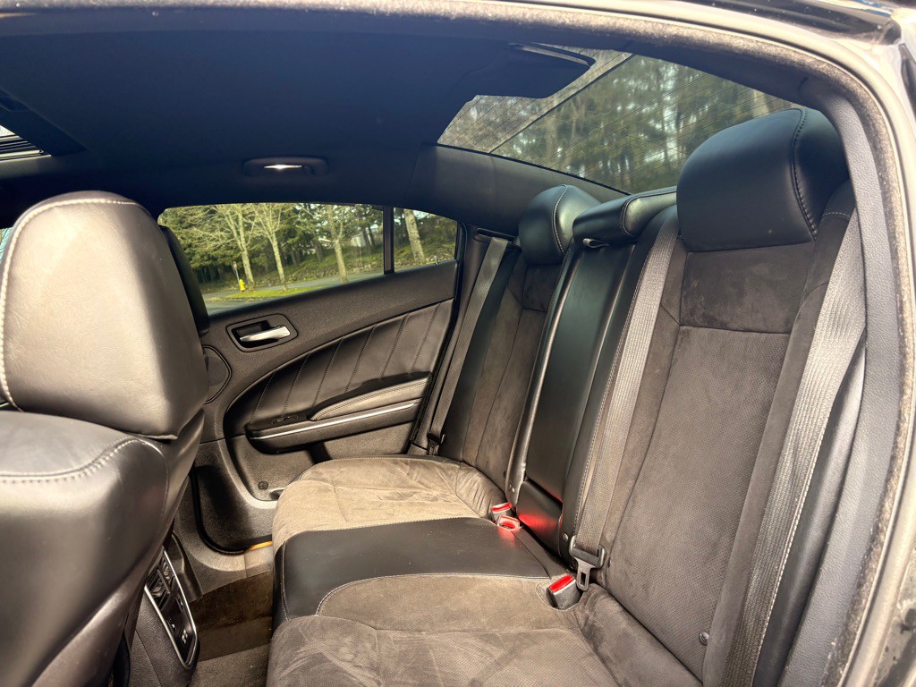 2016 Dodge Charger Image 17