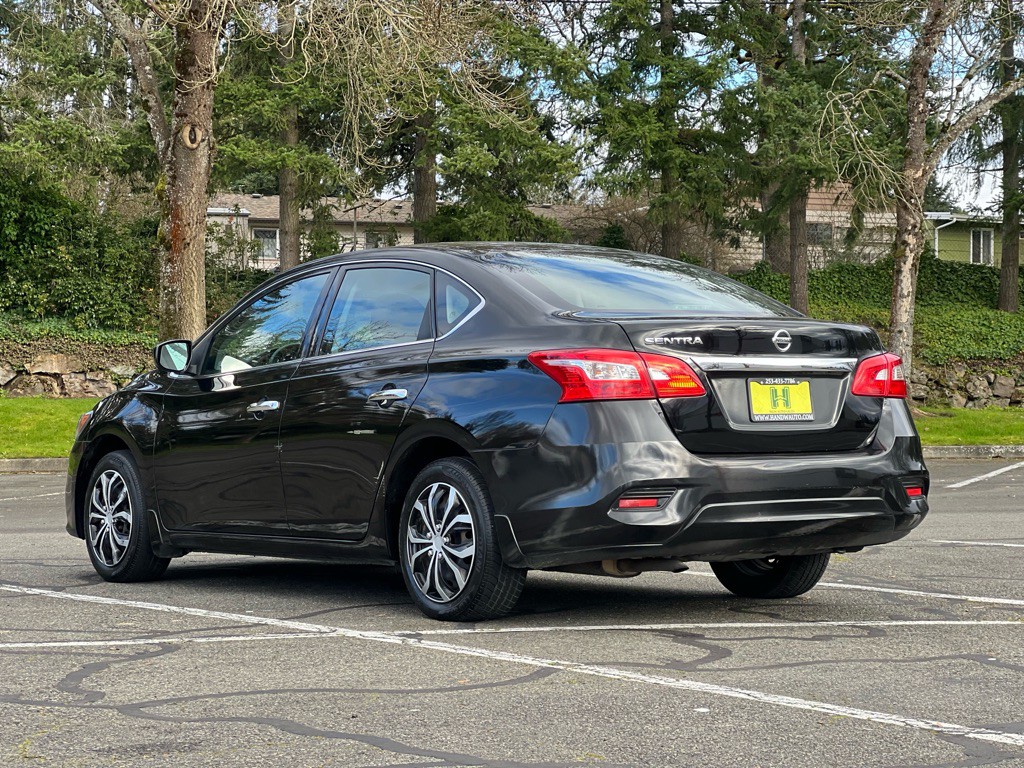 2017 Nissan Sentra Image 3