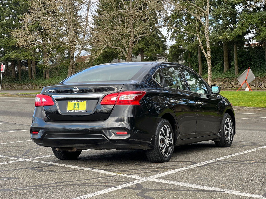 2017 Nissan Sentra Image 5