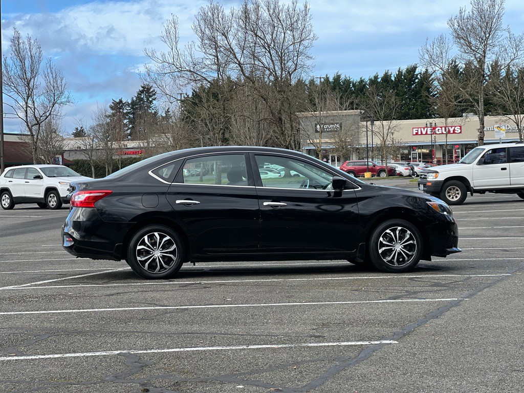 2017 Nissan Sentra Image 6