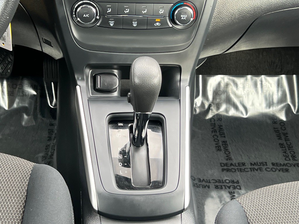2017 Nissan Sentra Image 13