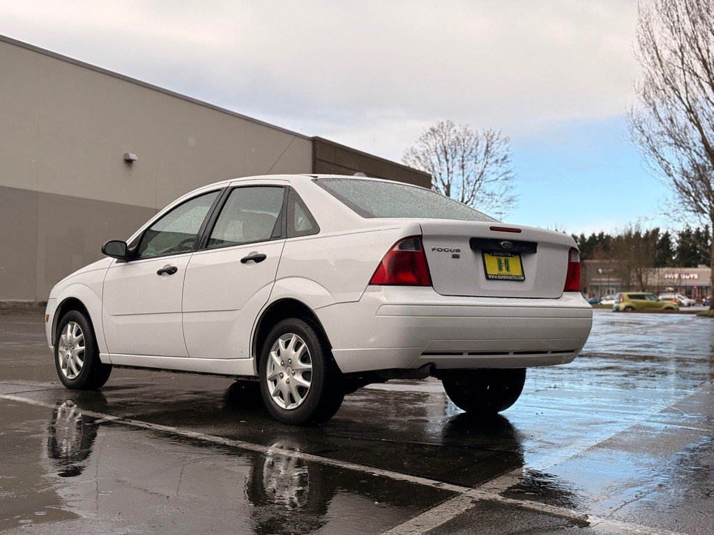 2007 Ford Focus Image 3
