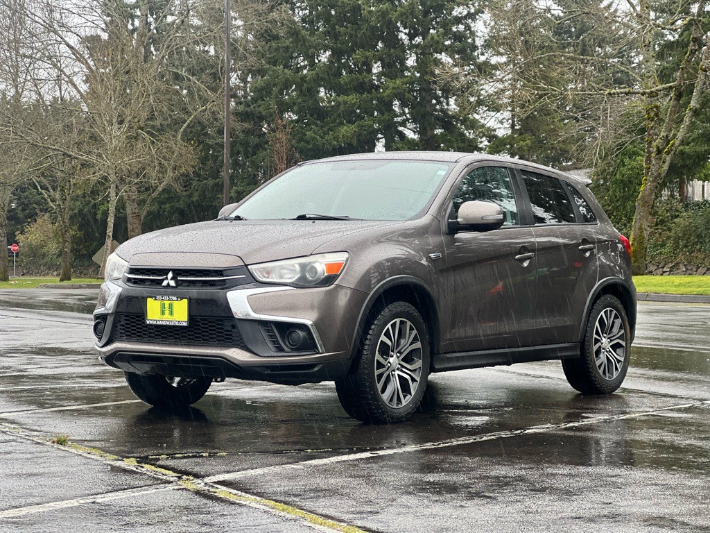 2018 Mitsubishi Outlander Image 1
