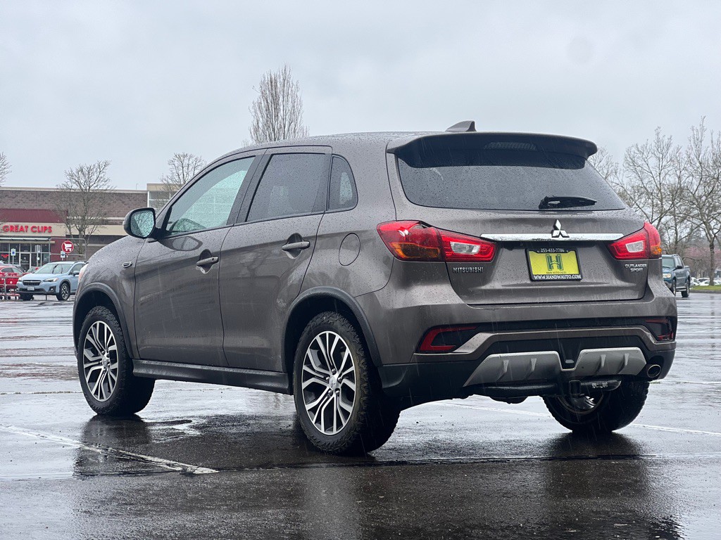 2018 Mitsubishi Outlander Image 7