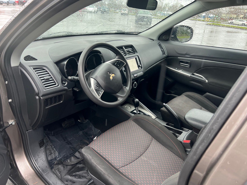 2018 Mitsubishi Outlander Image 10